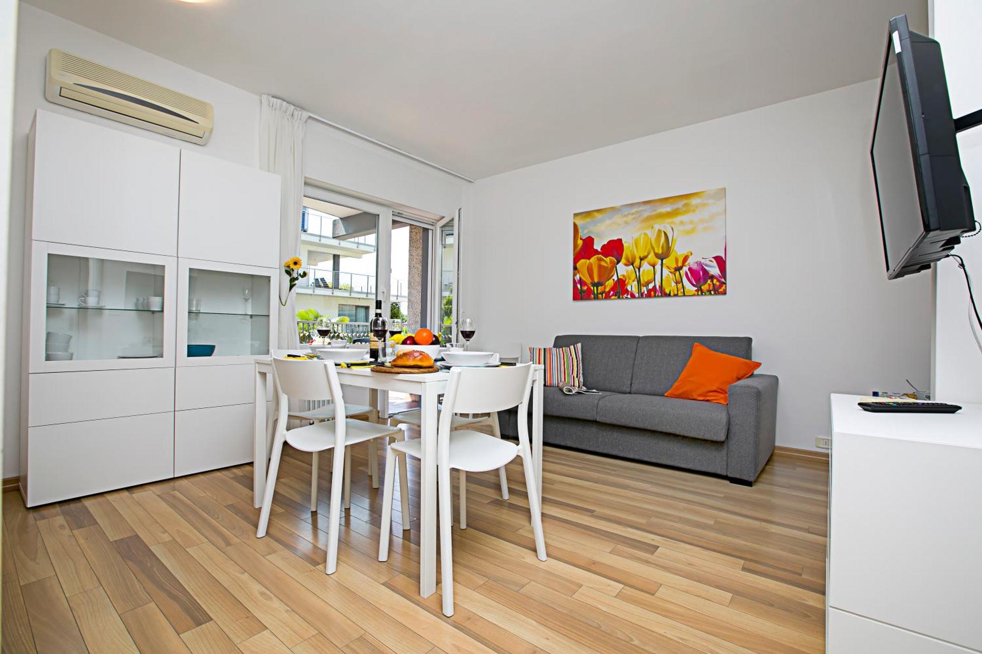 Riva Lago E Spiaggia Apartment 2 - Happy Rentals 외부 사진